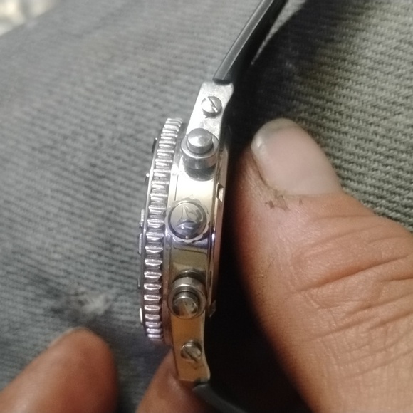 TechnoMarine Chronograph Divers Silver and Pink Watch - Picture 2 of 8